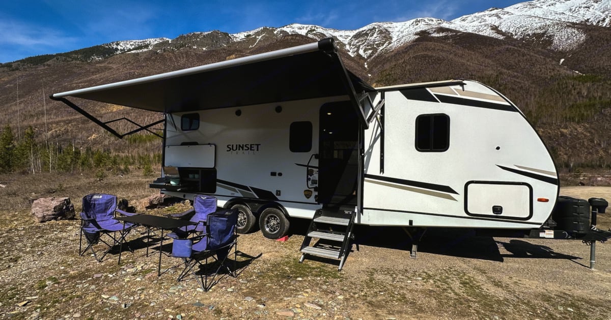 2022 Crossroads RV Sunset Trail Super Lite Travel trailer Rental in