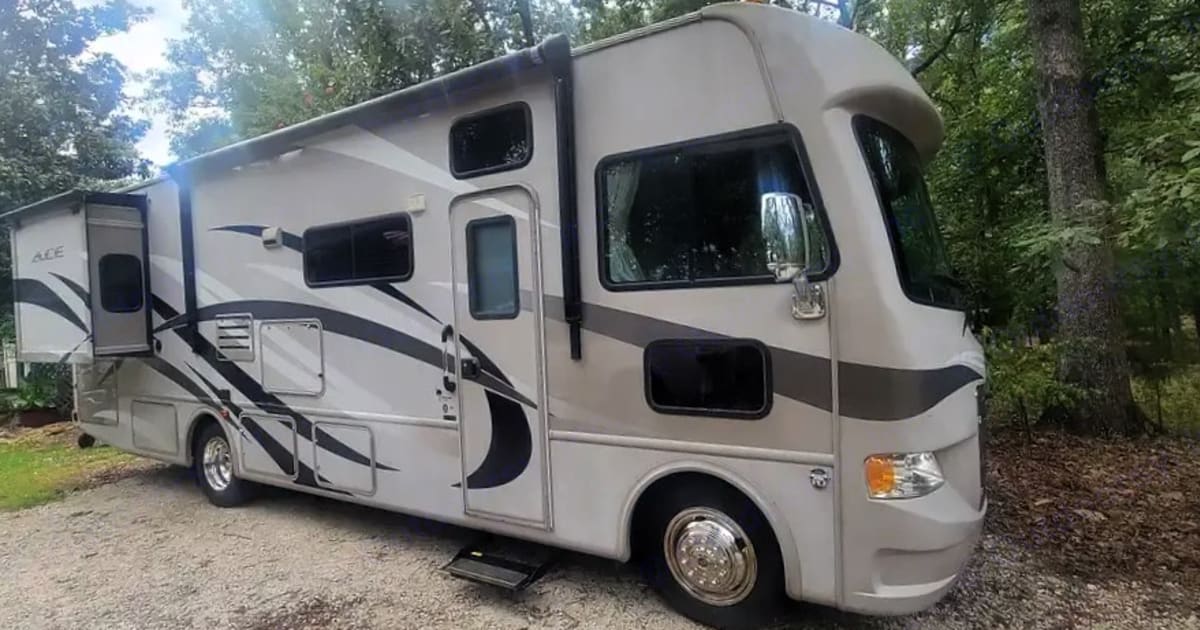 2014 Thor Motor Coach A.C.E Class A Rental in Irmo, SC Outdoorsy