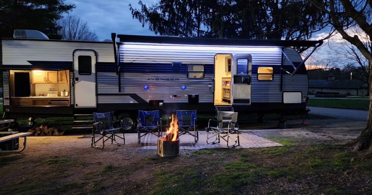 2023 Prime Time RV Avenger 32BHS Travel trailer Rental in Winchester