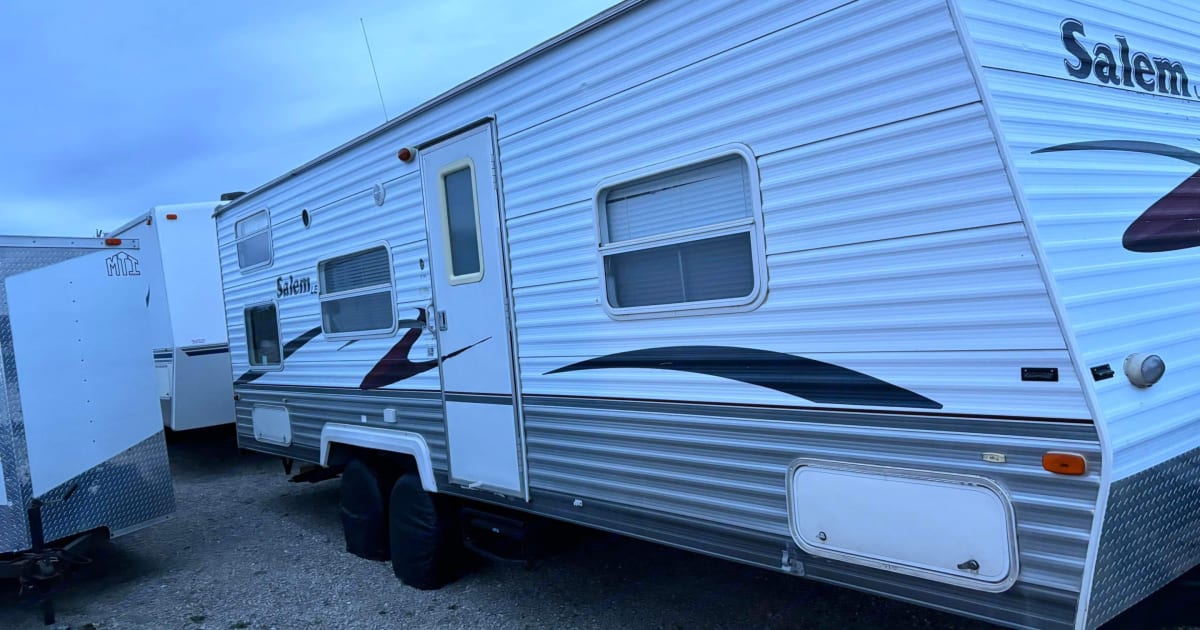 2006 Forest River Salem Travel trailer Rental in Hilbert, WI | Outdoorsy