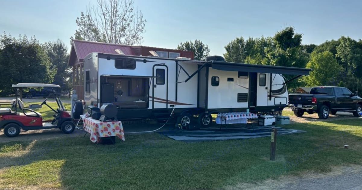 2016 Heartland RVs Sundance XLT Travel trailer Rental in Michigan City