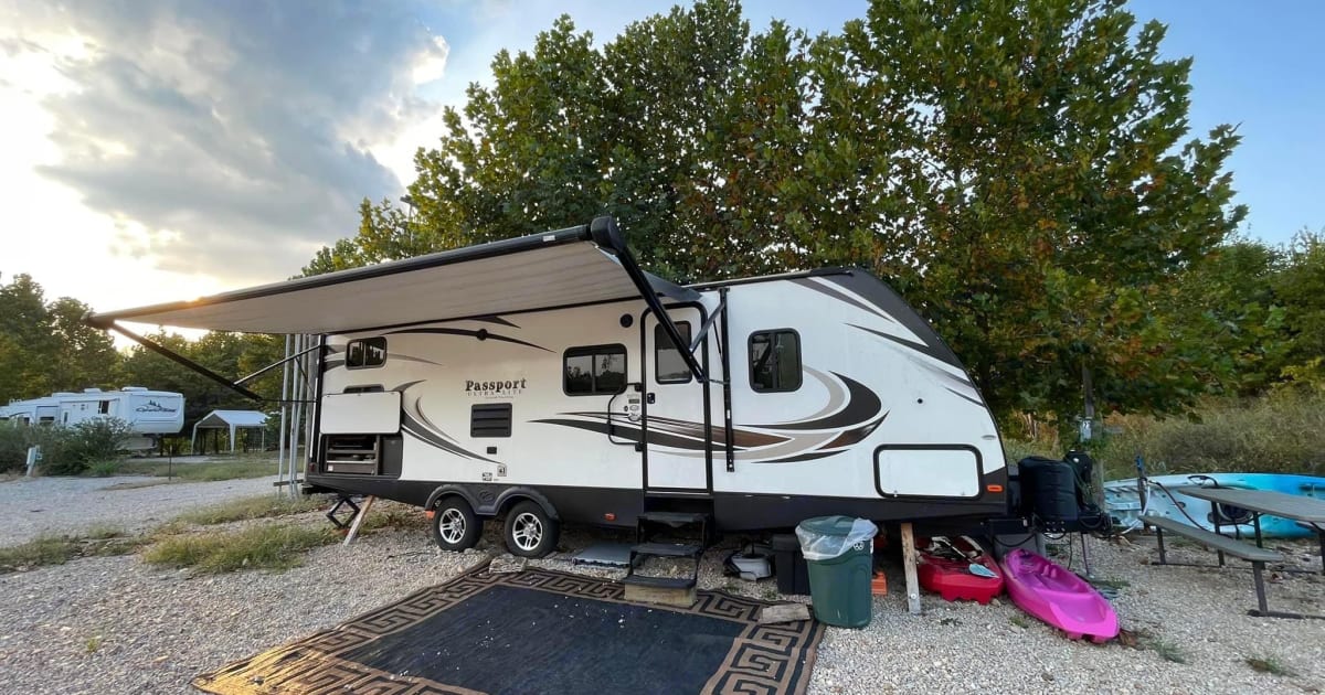 2018 Keystone RV Passport Grand Touring Travel trailer Rental in