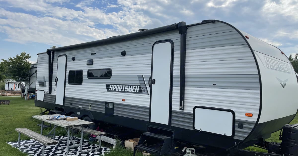 2021 Sportsmen LE Travel trailer Rental in Blaine, MN Outdoorsy