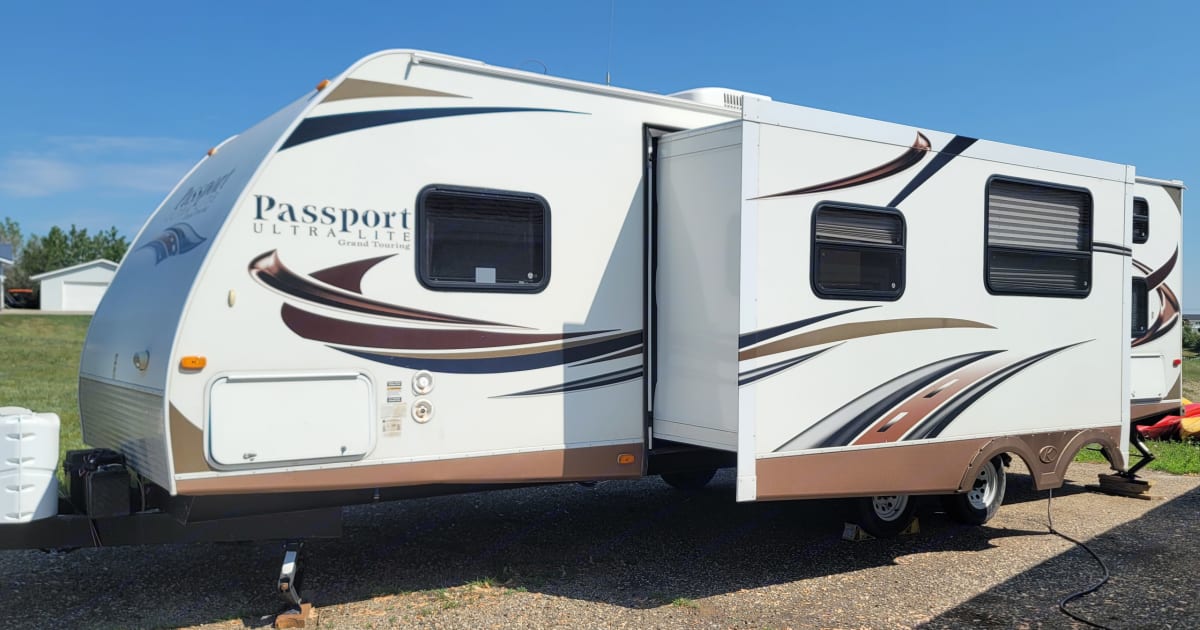 2013 Keystone RV Passport Ultra Travel trailer Rental in Williston, ND