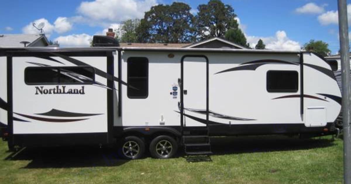 2016 Pacific Coachworks Northland Travel trailer Rental in Grants pass