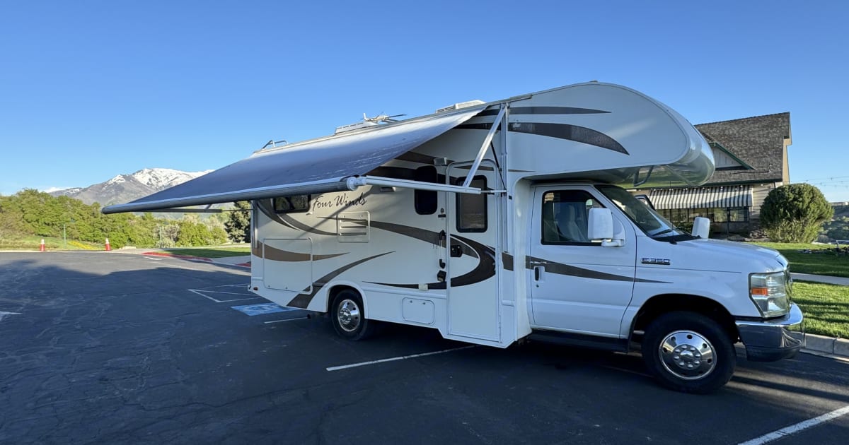 2014 Thor Four Winds Class C Rental in Ogden, UT Outdoorsy