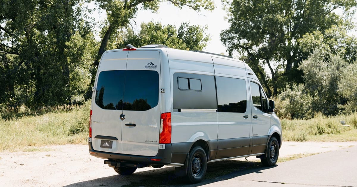 Switch Van Rentals 2021 VANWORKS Switchback 2.0 Class B Rental in Torrance, CA | Outdoorsy