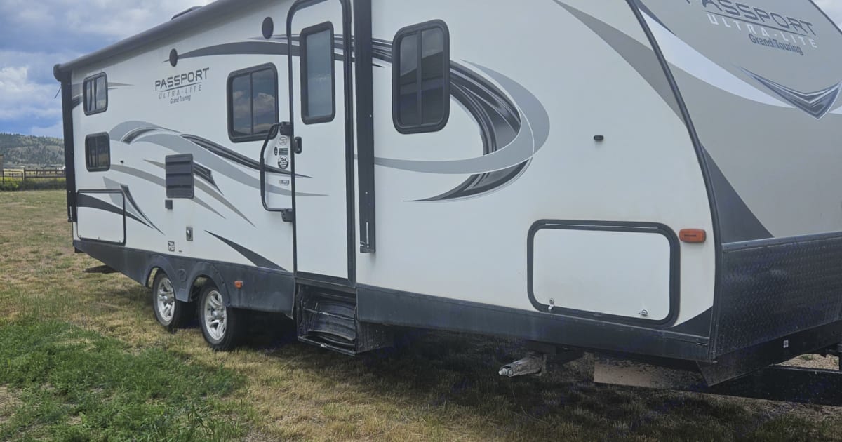 2018 Keystone RV Passport Grand Touring Travel trailer Rental in Helena