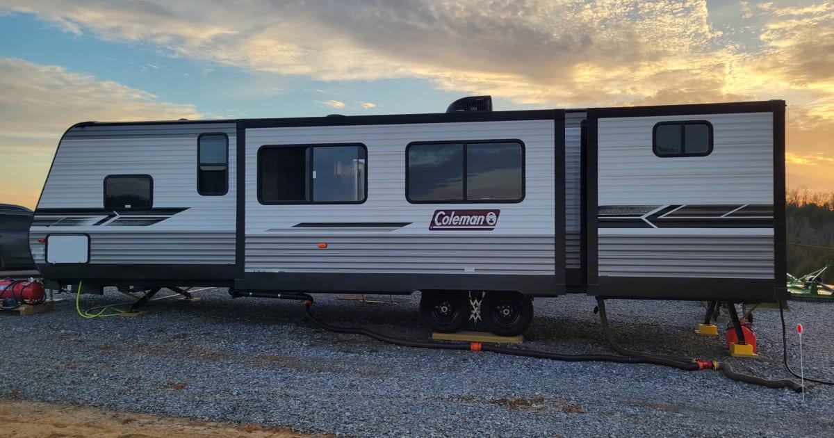 2022 Dutchmen Coleman Lantern Travel trailer Rental in GREENEVILLE, TN