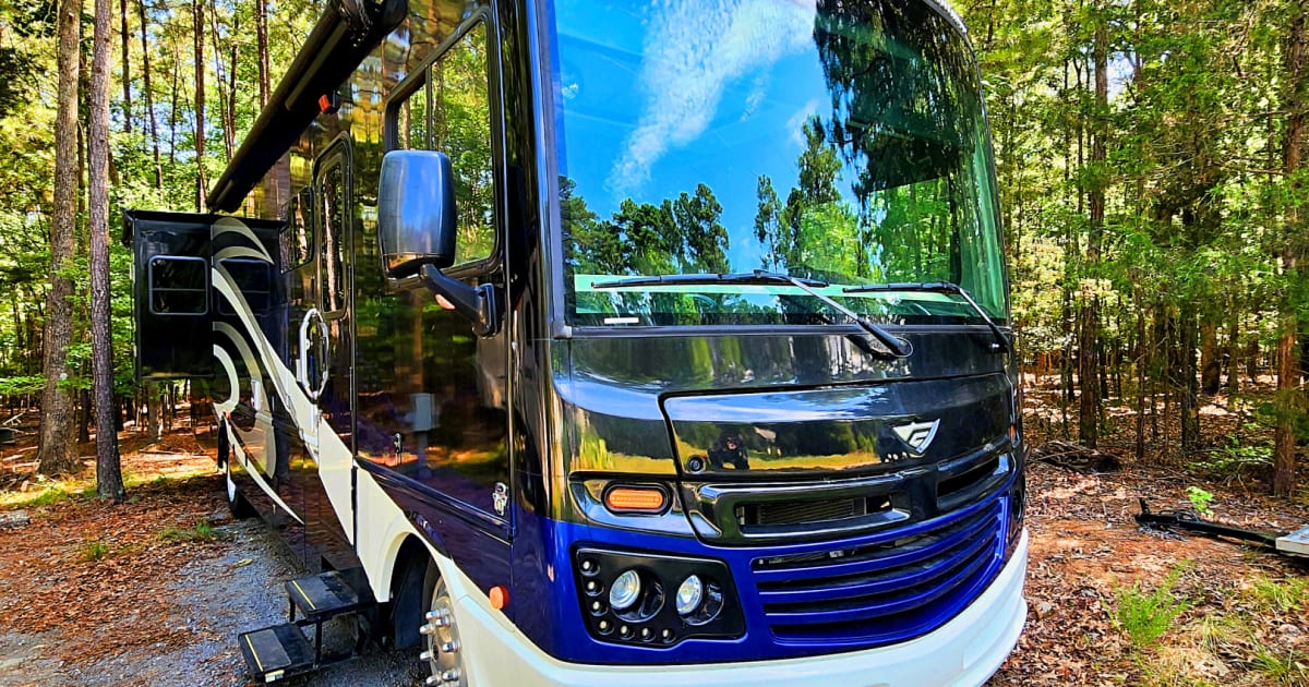 2018 Fleetwood Bounder Class A Rental in Irmo, SC Outdoorsy