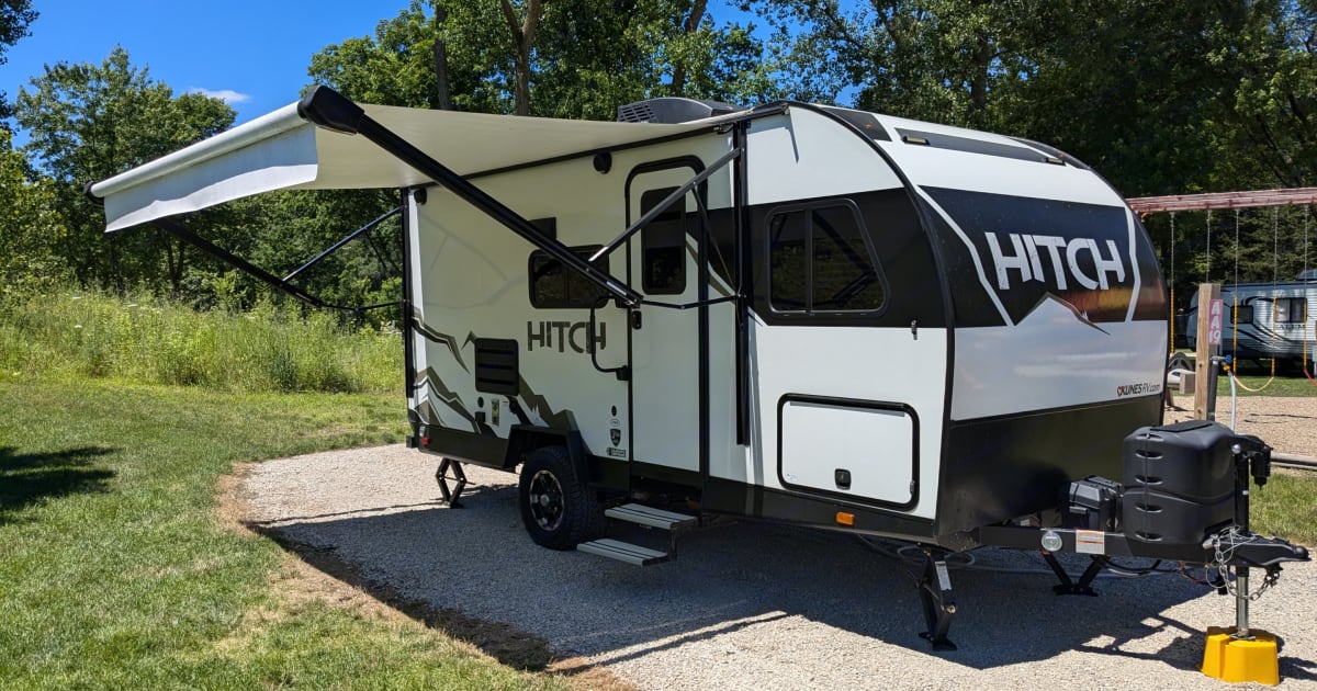 2022 Cruiser RV Hitch Travel trailer Rental in Onalaska, WI Outdoorsy