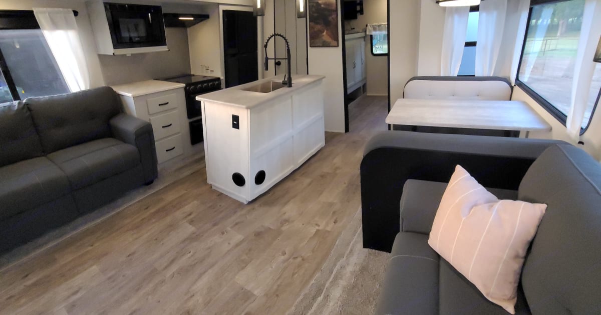 2022 Forest River Vibe Travel trailer Rental in Skiatook, OK Outdoorsy
