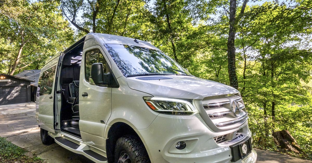 Photos | 2024 Mercedes-Benz Sprinter 419 LWB High Roof Camper van ...