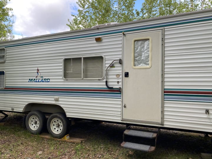 Photos | 2000 Fleetwood Mallard Travel trailer Rental in Wasilla 