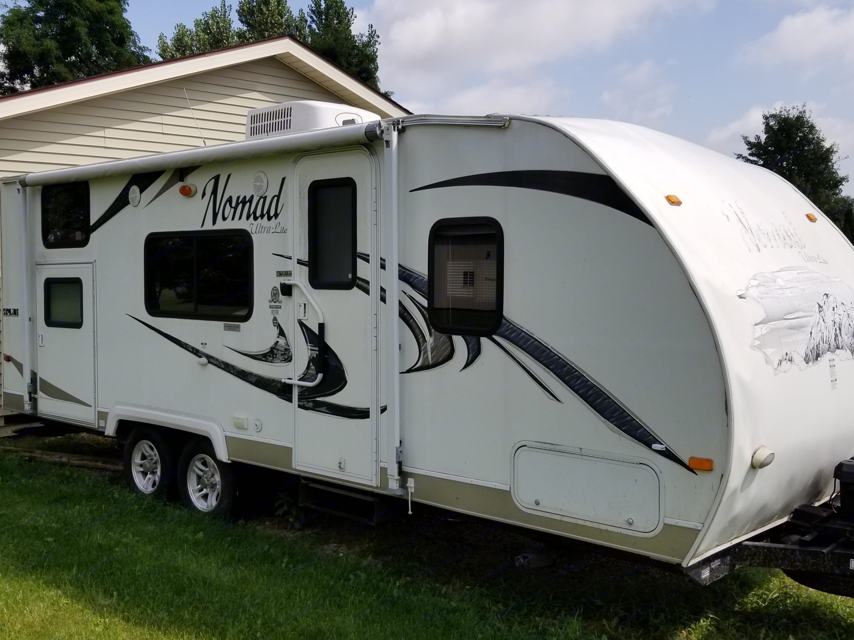 2010 Skyline Nomad Trailer Rental in Almont, MI Outdoorsy