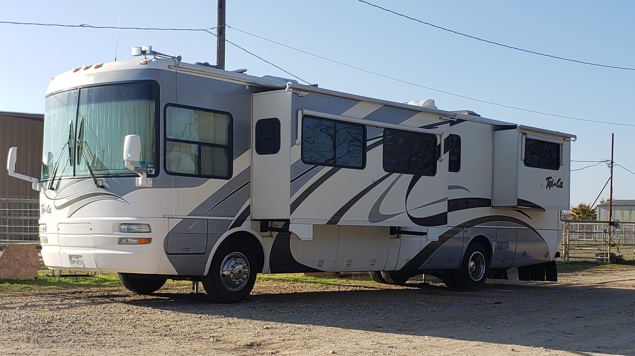 2004 National Tropical Class A Rental in Belton, TX Outdoorsy