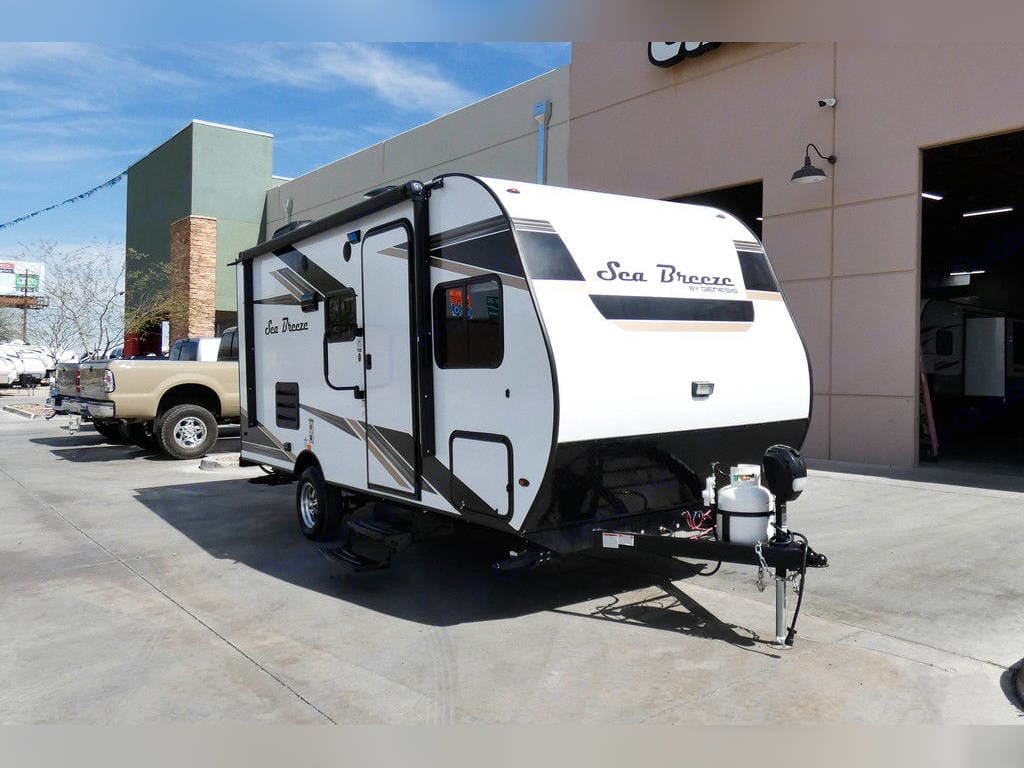 2021 Genesis Supreme Rv Surfside Travel Trailer Rental in Glendale, AZ