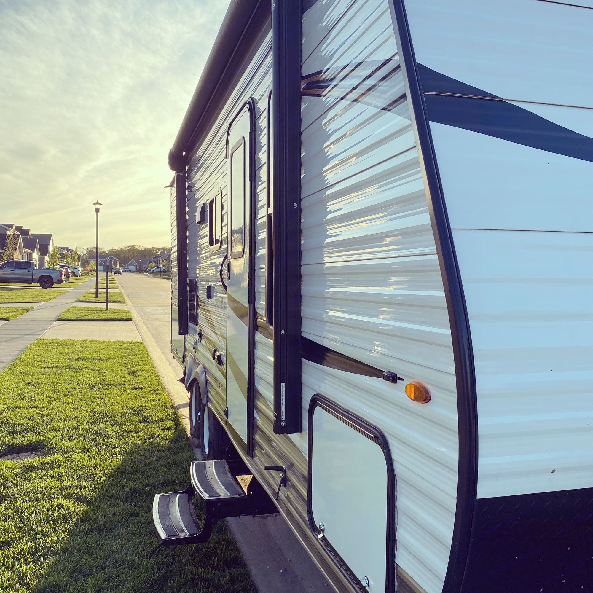 2019 Jayco Jay Flight Trailer Rental in Woodbury, MN | Outdoorsy