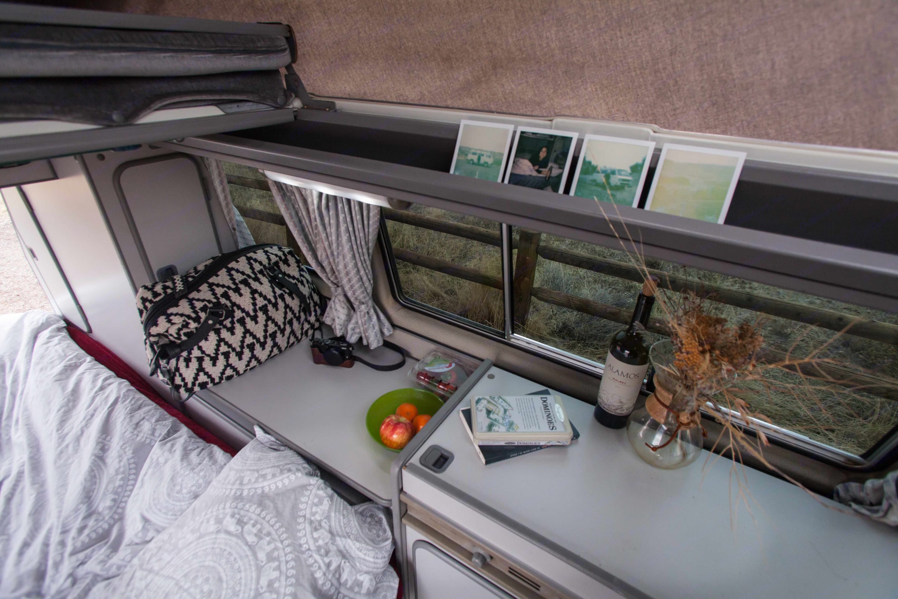 1987 Volkswagen Vanagon Camper Camper Van Rental in ...