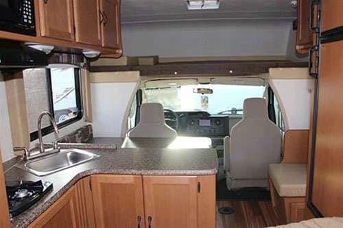 13 Coachmen Freelander Class C Rental In Adelanto Ca Outdoorsy