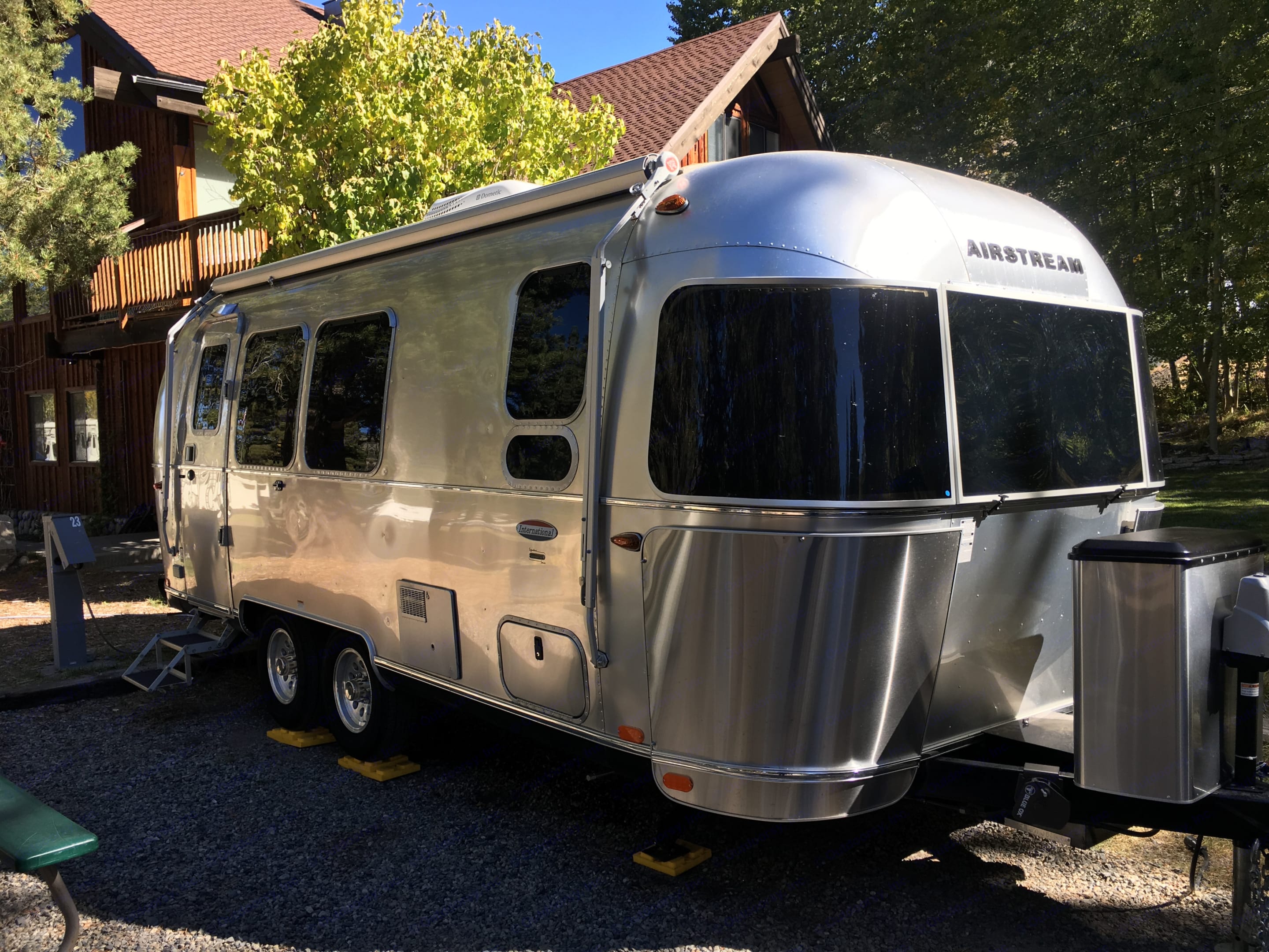 2017 airstream travel trailer rv 23fb