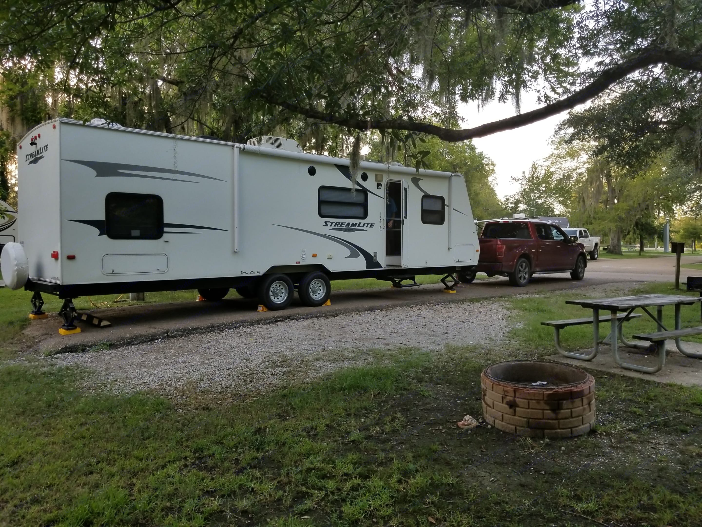 2010 Gulf Stream Streamlite Ultra Lite Travel Trailer Rental in Frisco