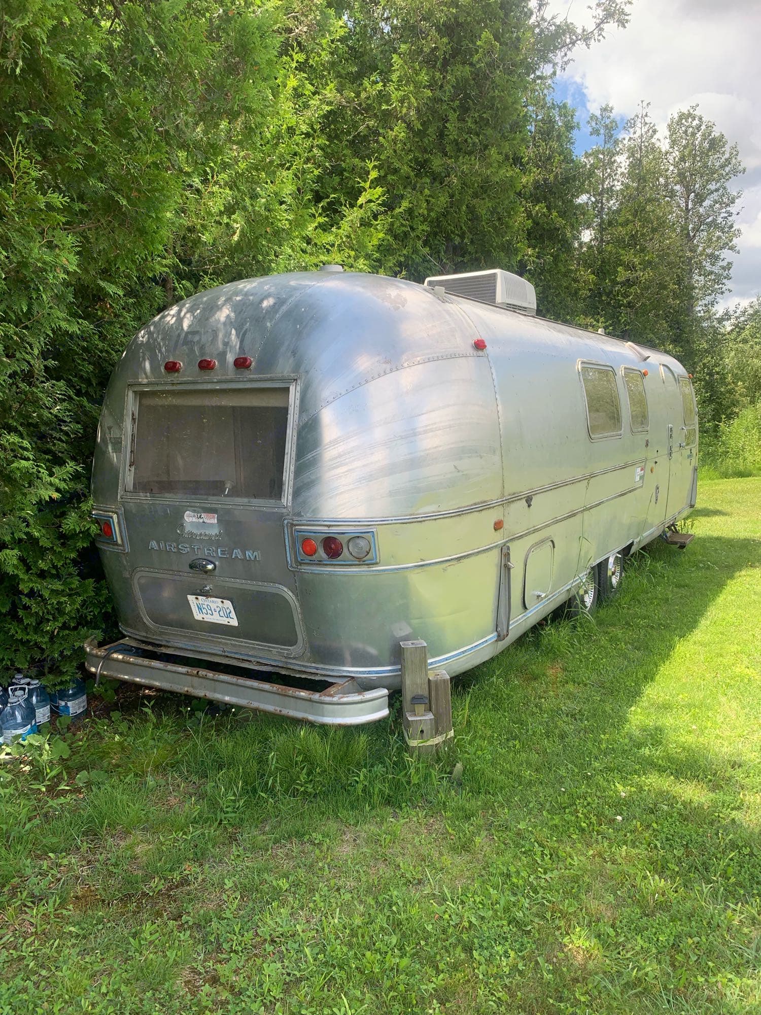 class a airstream land yacht