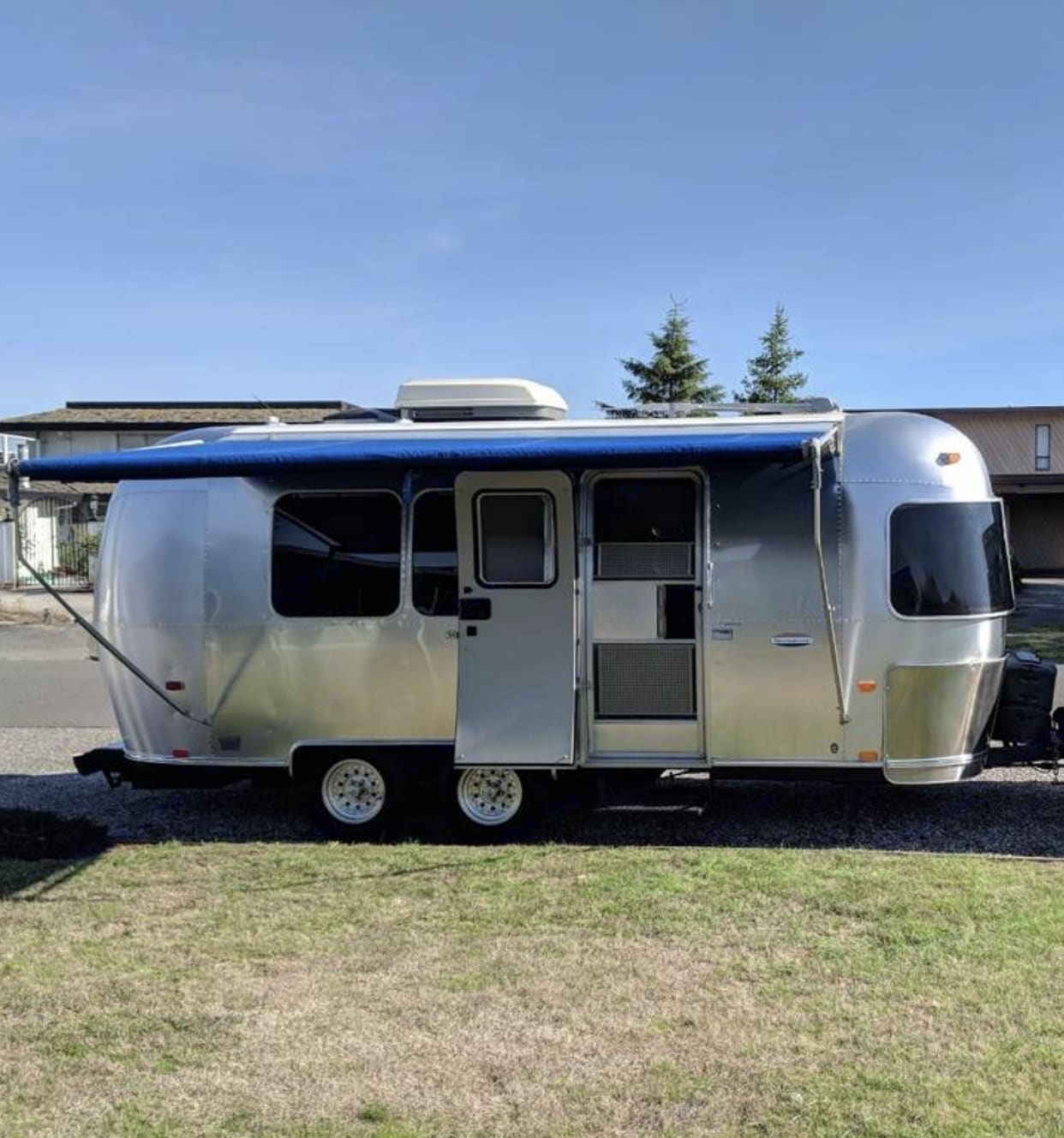 international travel trailer