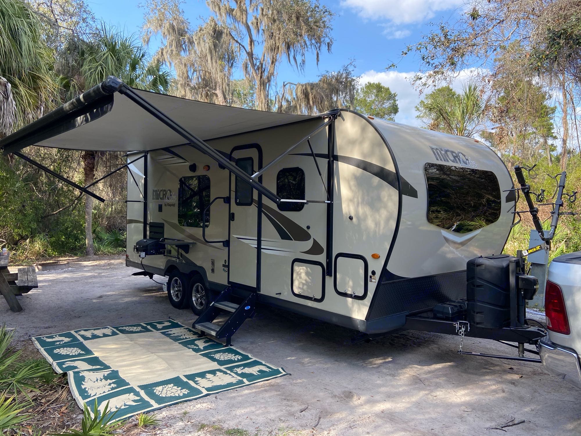 2019 Flagstaff Micro Lite Travel Trailer Rental in Plant City, FL