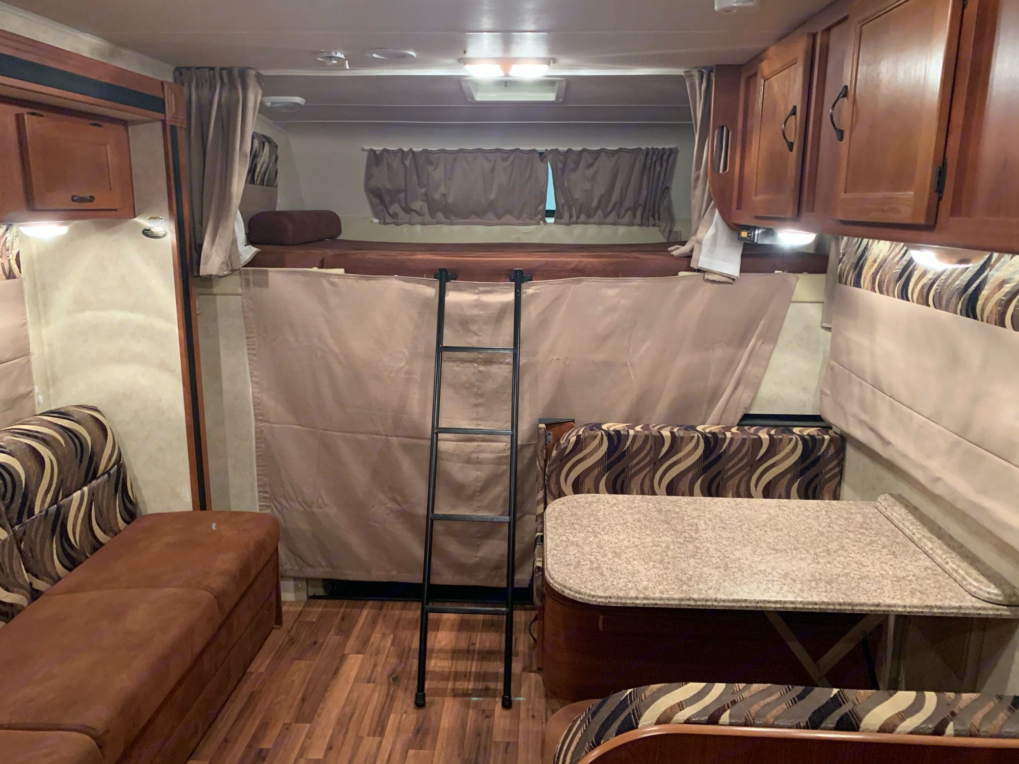 13 Coachmen Freelander Class C Rental In Nampa Id Outdoorsy