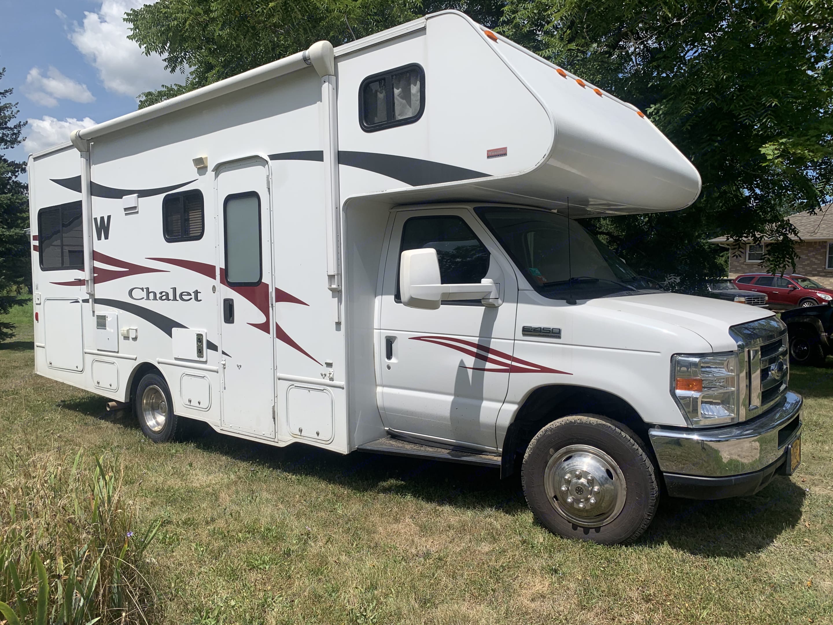 2013 Winnebago Chalet Class C Rental in Woodbridge, VA Outdoorsy