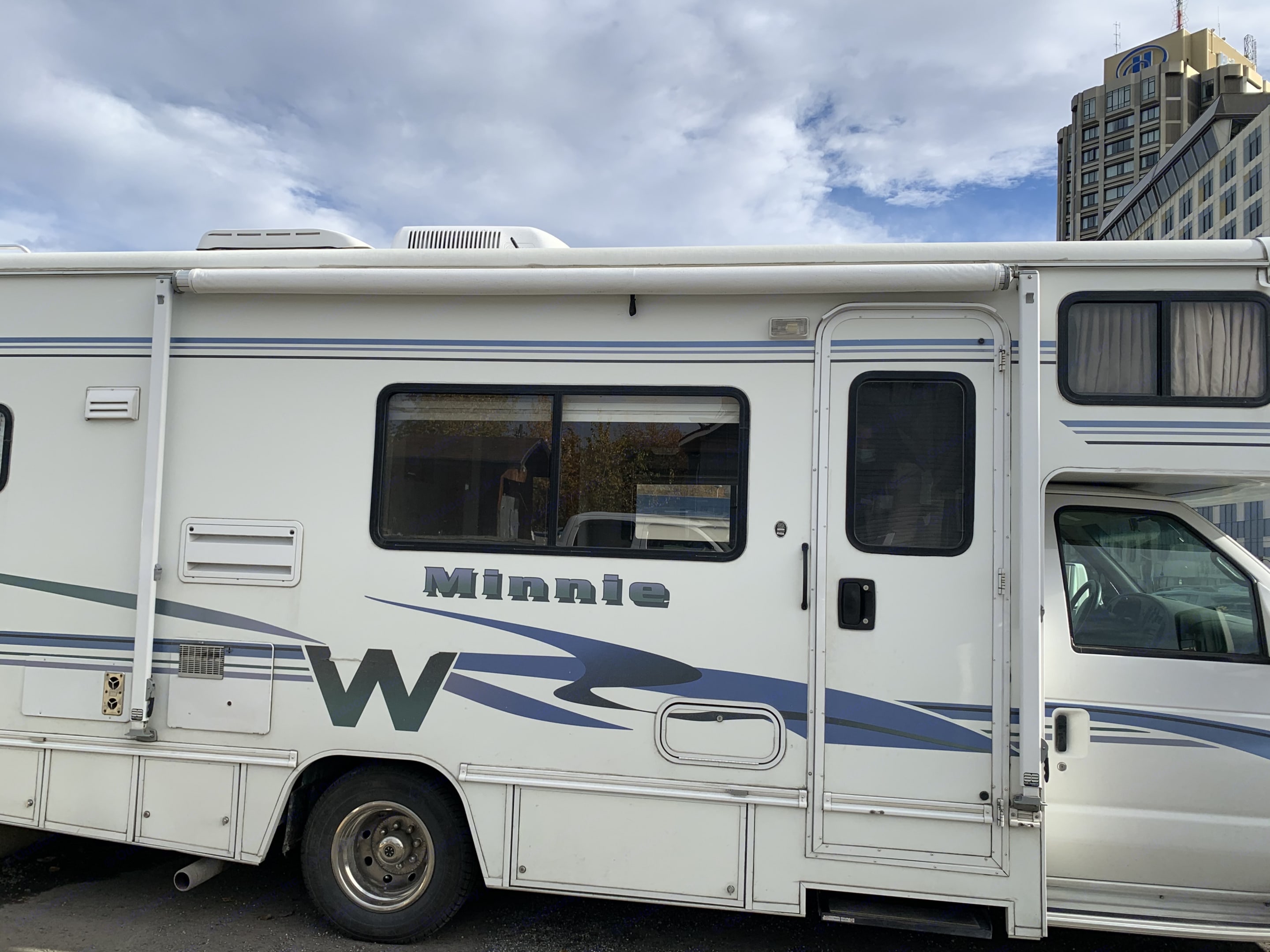 2003 Winnebago Minnie Winnie Class C Rental in Anchoreage, AK Outdoorsy