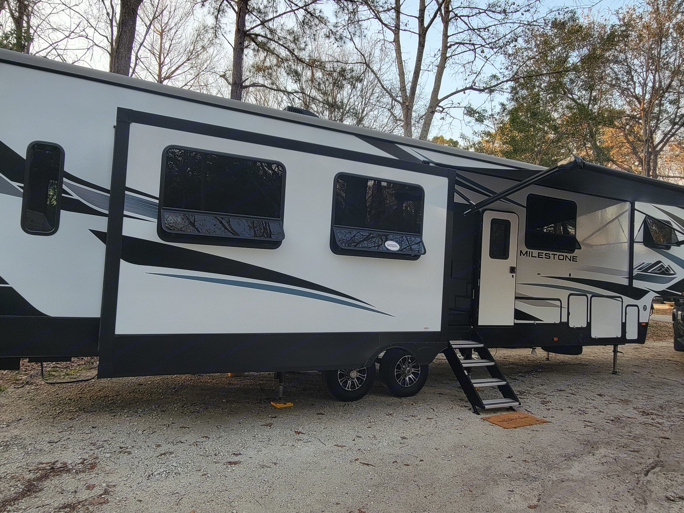 2021 Heartland Milestone 377MB FifthWheel Rental in Virginia Beach, VA