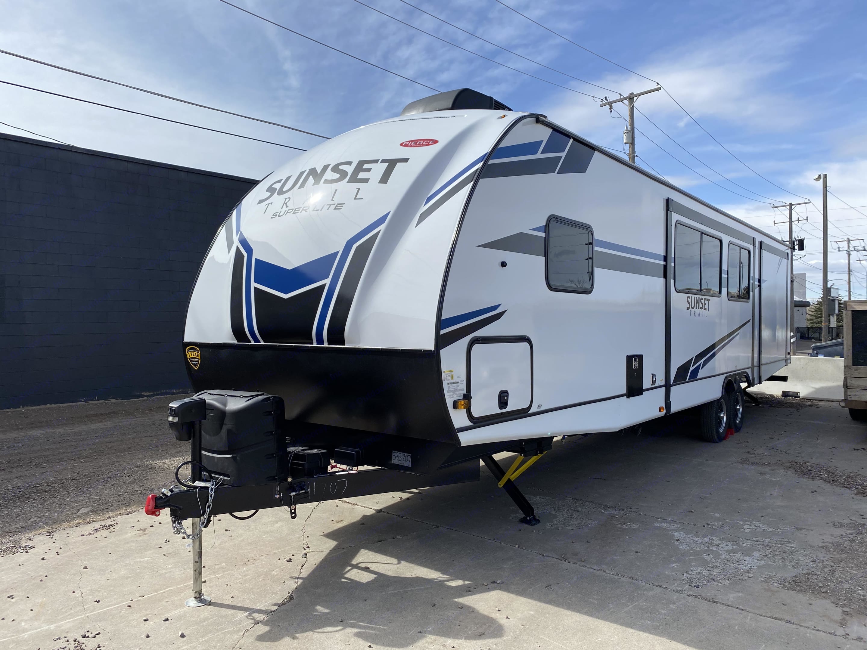 2021 Crossroads Sunset Trail Trailer Rental in Great Falls, MT Outdoorsy