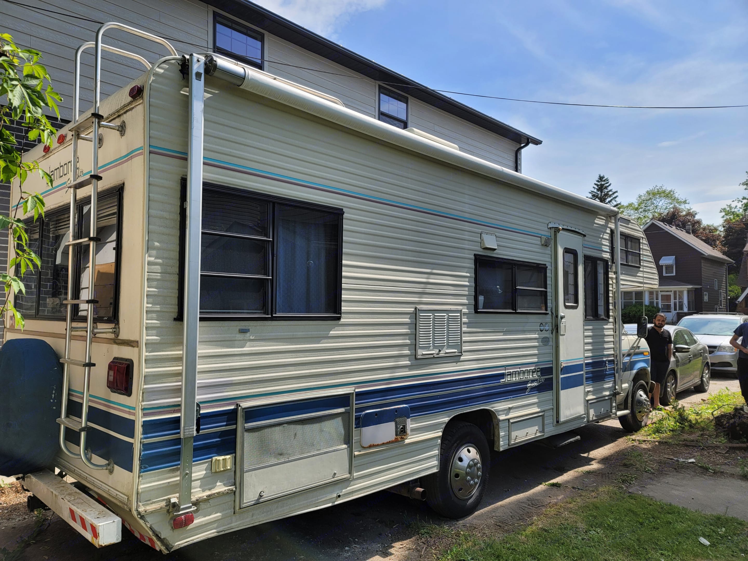 19 Ford Ford 50 Class C Rental In Brampton On Outdoorsy