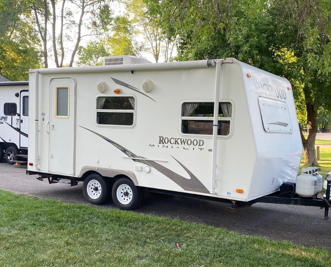 2010 Forest River Rockwood Mini Lite Trailer Rental in St Cloud, MN