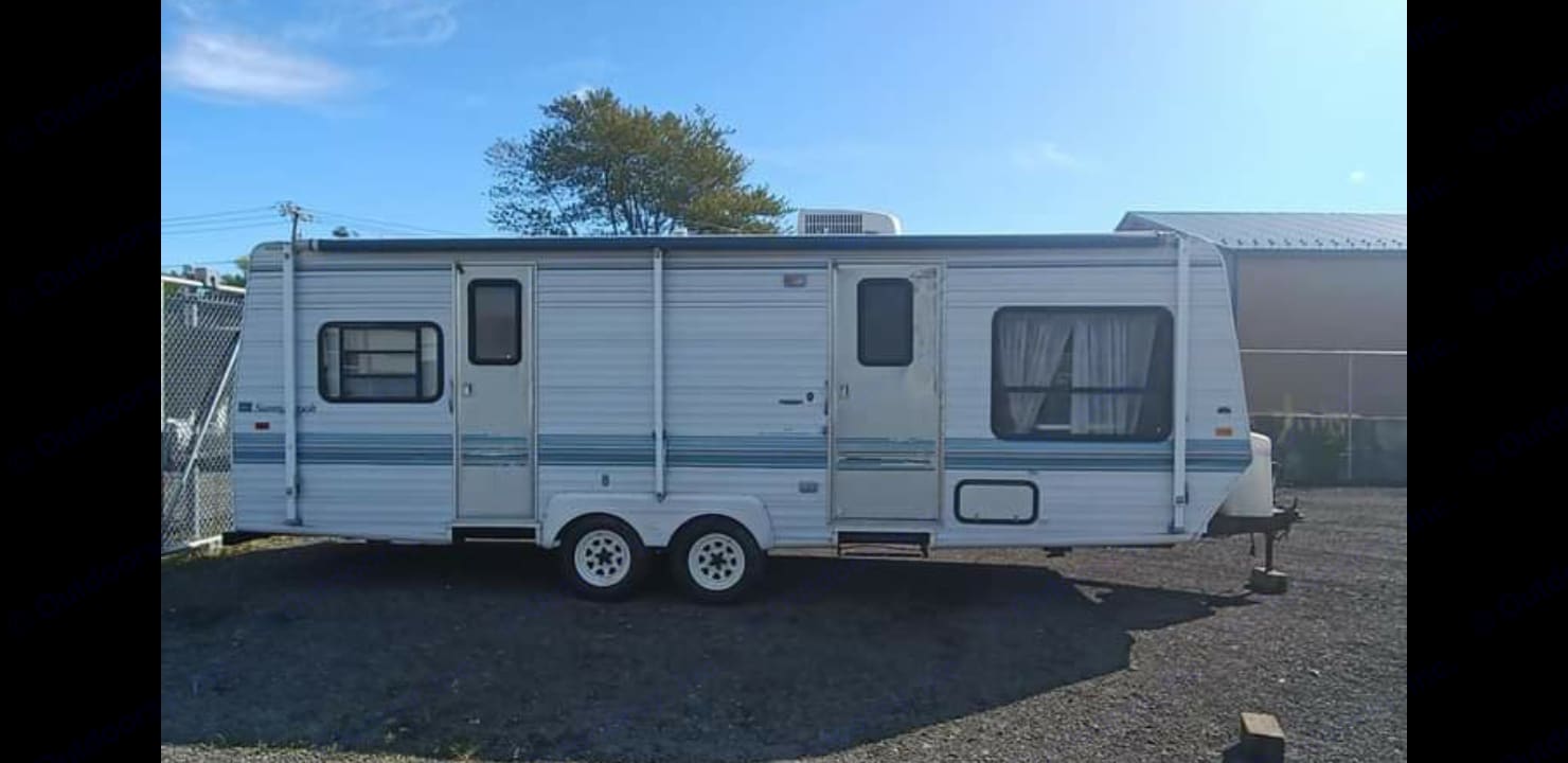 1995 Sunnybrook Travel Trailer Trailer Rental in ALBION, NY Outdoorsy