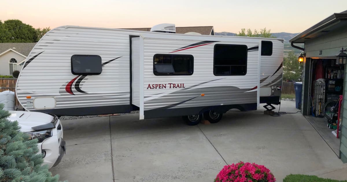Photos 2014 Aspen Trail Aspen Trail Trailer Travel trailer Rental in