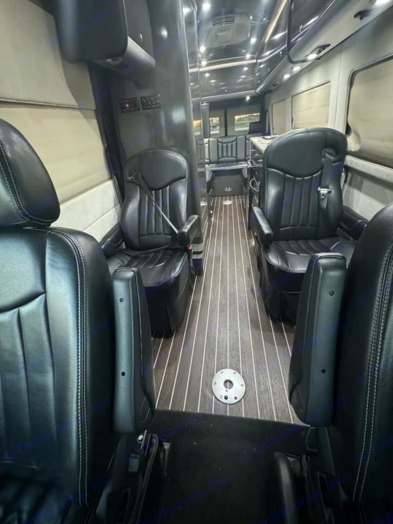 Airstream Interstate Lounge Extended Class B campervan