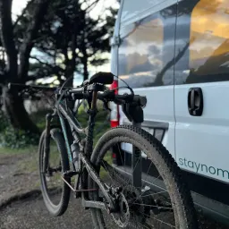 Recensisci la foto 2