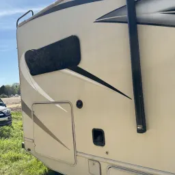 Recensisci la foto 7