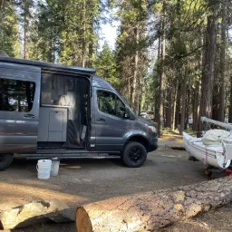 Recensisci la foto 1