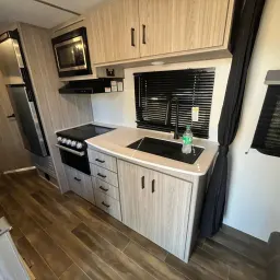 Recensisci la foto 1