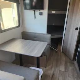 Recensisci la foto 6