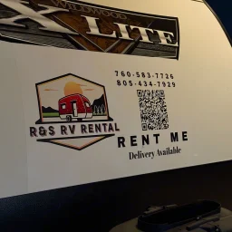 Recensisci la foto 1