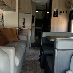 Recensisci la foto 1