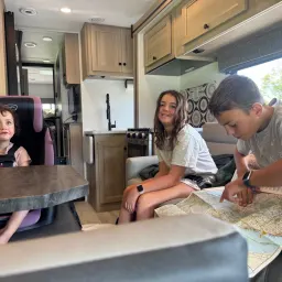 Recensisci la foto 1