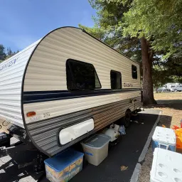 Recensisci la foto 1