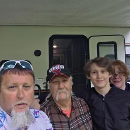 Recensisci la foto 1