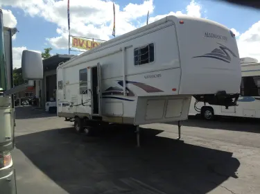 2002 Holiday Rambler Alumascape Fifth-wheel rental in Gerlach, NV